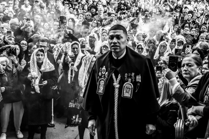 Señor de los Milagros by Mark Peterson