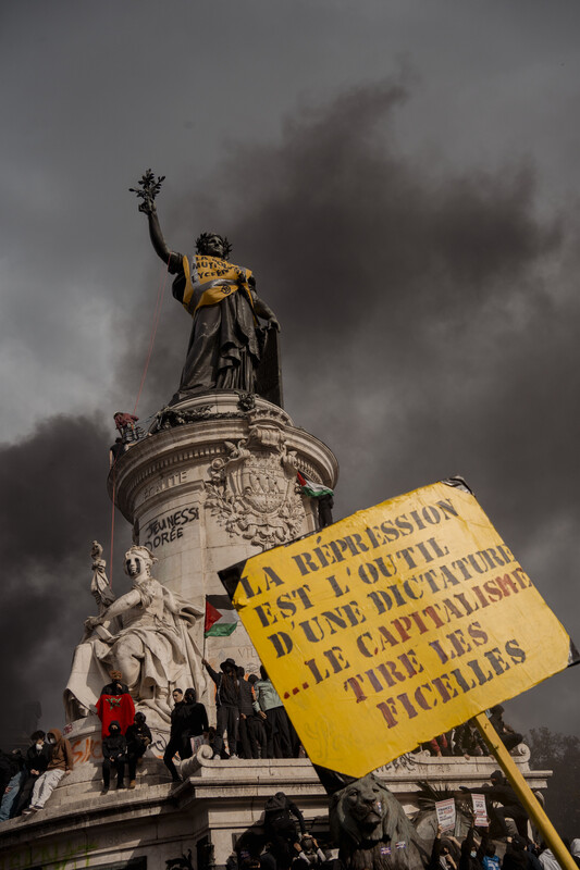 October 17 Paris Unrest by Agnès Dherbeys / MYOP