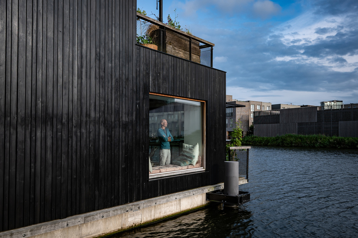Floating Future by Alessandro Gandolfi / Panos Pictures